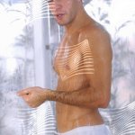 GF, fra docce e saune, tutti i fisici dei concorrenti - Thumbnail