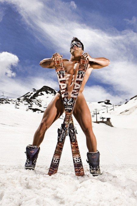 Es affronta il freddo in underwear