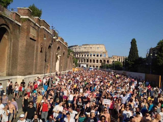 Le immagini pi&ugrave; belle del Roma Pride 2013