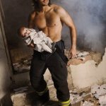 Il calendario pi&ugrave; caldo? Quello dei pompieri spagnoli - Thumbnail