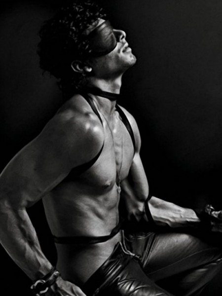 Jesus Luz, il boy-toy di Madonna su "L&rsquo;Officiel Homme"
