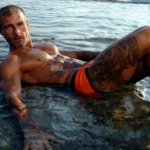 Scappare dall'isola a 43 anni - Thumbnail