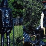 Pistole, caramelle e nudit&agrave; per Steven Klein - Thumbnail