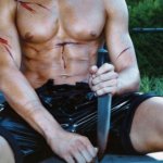 Pistole, caramelle e nudit&agrave; per Steven Klein - Thumbnail