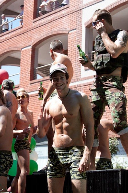 Belli e orgogliosi, i ragazzi del Cape Town Pride Festival