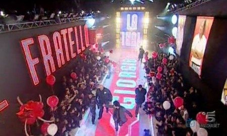 L'uscita di Giorgio, quasi vincitore del GF 10