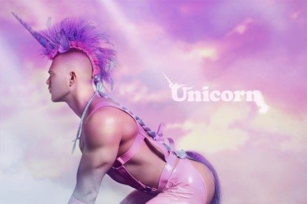 Finalmente arriva David, sexy-unicorno di Exterface