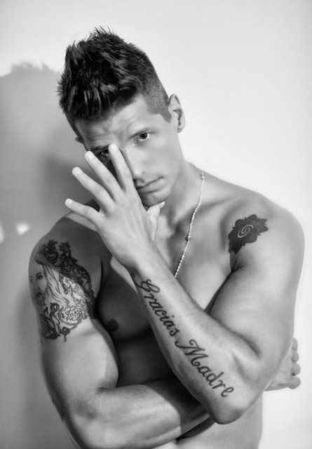 Fernando Fernandes, modello "Muy Fuerte"