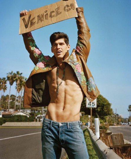 I sexy autostoppisti di Out