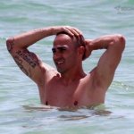Cannavaro ci regala il primo torso nudo della stagione - Thumbnail