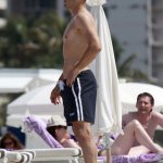 Cannavaro ci regala il primo torso nudo della stagione - Thumbnail