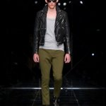 Militari e motociclisti per Burberry - Thumbnail