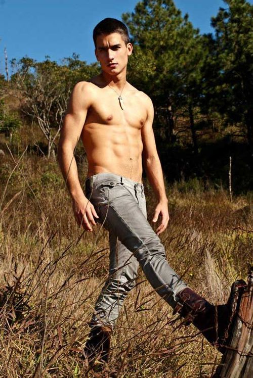 Rafael Boschiero by Didio