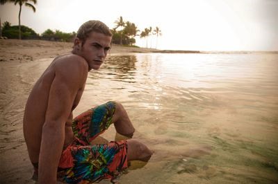 GQ rivela i corpi dei surfisti hawaiani di Michele Laurita