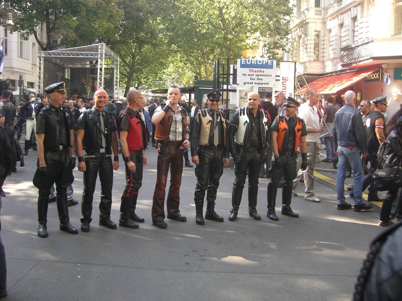 Pelle, fetish e borchie: ecco il Folsom Europe