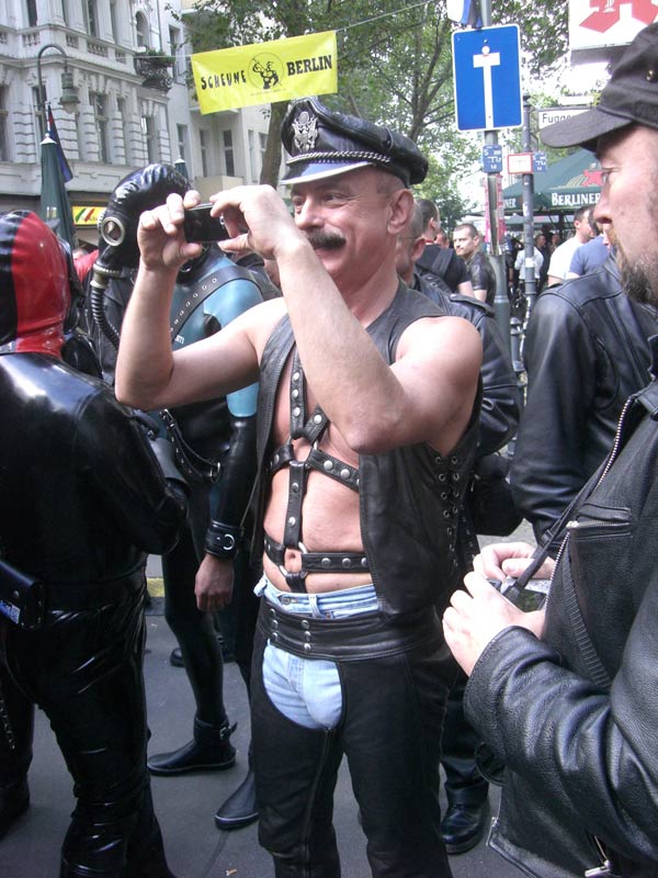 Pelle, fetish e borchie: ecco il Folsom Europe