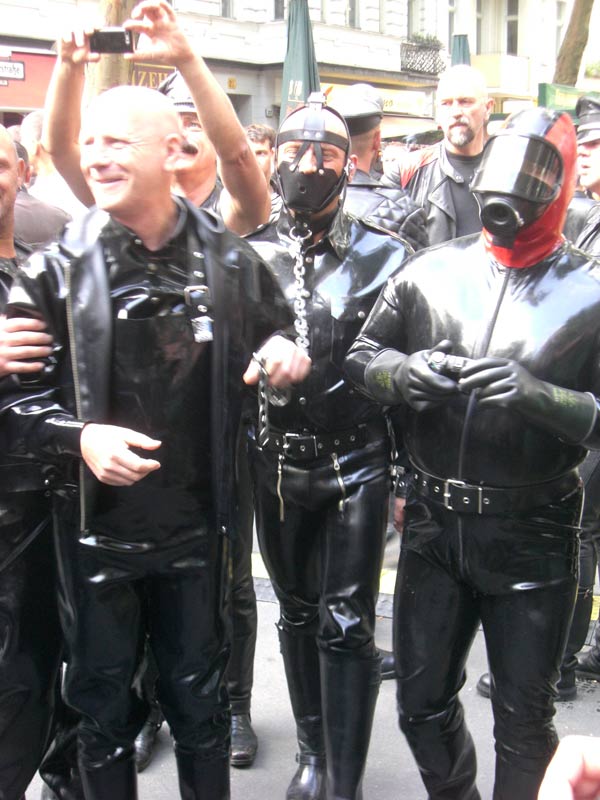 Pelle, fetish e borchie: ecco il Folsom Europe