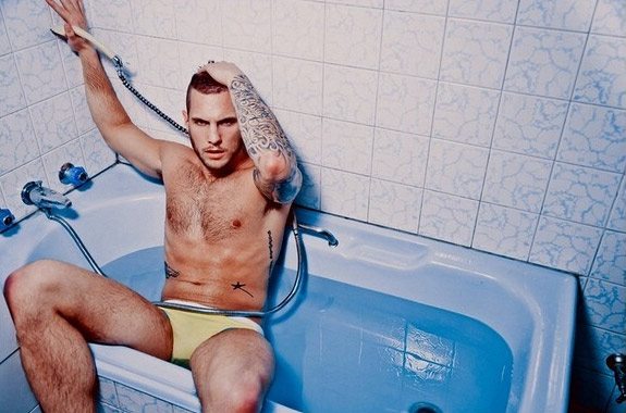 Teamm8 punta sull'allenatore australiano in vasca da bagno