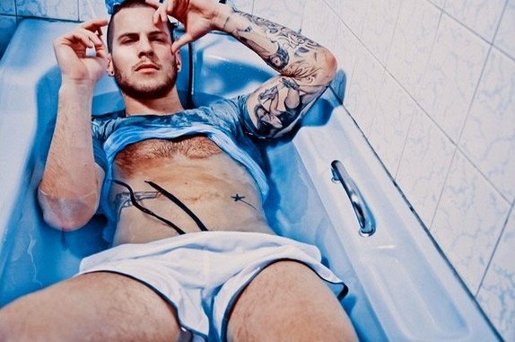 Teamm8 punta sull'allenatore australiano in vasca da bagno