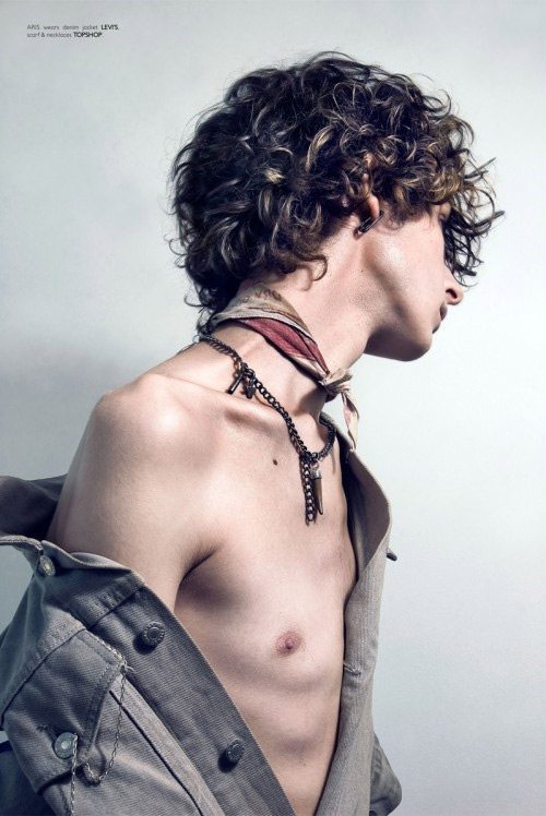 Peter Pan o Catwoman? Le icone giovanili in chiave artistica
