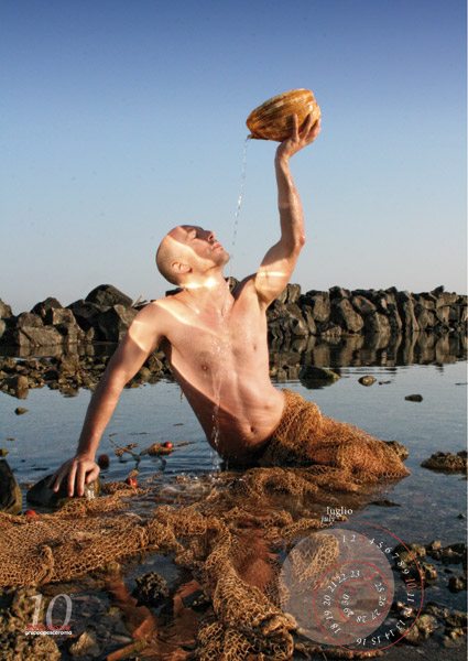 Il calendario del Gruppo Pesce: Omosessuale? Naturale!
