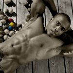 La sensualit&agrave; degli uomini delle Alpi nel calendario 2011 - Thumbnail