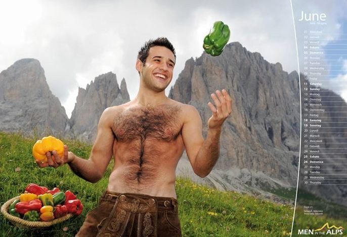 La sensualità degli uomini delle Alpi nel calendario 2011