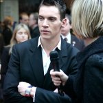 Jonathan Rhys Meyers, bellezza regale - Thumbnail
