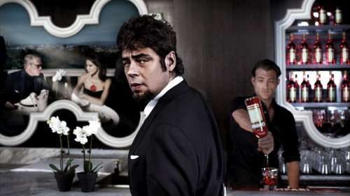 The Red Affaire, il calendario Campari con Benicio del Toro