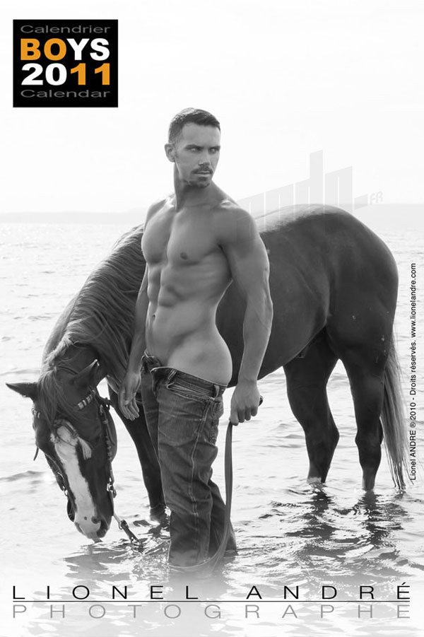 I Boys pi&ugrave; belli di Francia nel calendario di Lionel Andr&eacute;