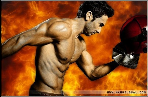Fuoco ardente: il calendario 2011 dei pompieri di Castell&ograve;n