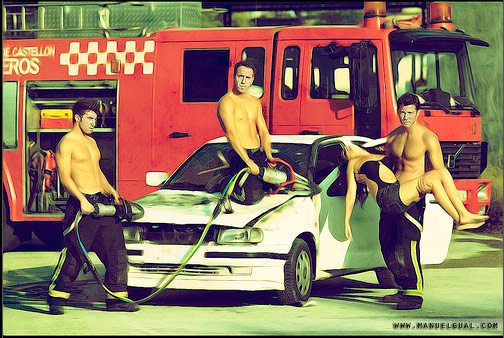Fuoco ardente: il calendario 2011 dei pompieri di Castell&ograve;n