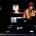 Fuoco ardente: il calendario 2011 dei pompieri di Castell&ograve;n - Thumbnail