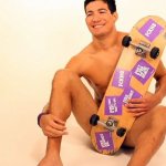 Str8 against H8: etero nudi per la campagna contro i suicidi - Thumbnail