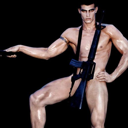 &Egrave; morto il supermodello Charles Devoe