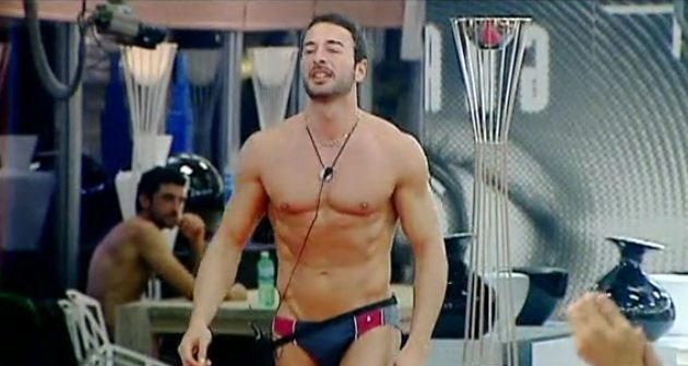 Grande Fratello: e sotto l'Albero le foto hot