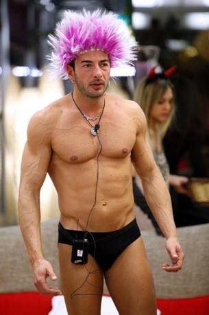 Grande Fratello: e sotto l'Albero le foto hot