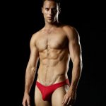 E sotto il vestito, a Capodanno, Good Devil - Thumbnail