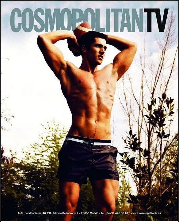 Ecco il calendario di Cosmopolitan TV con i 12 Chicos Cosmo