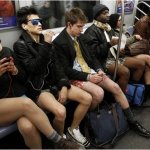 Tutti in mutande nella metro di New York - Thumbnail