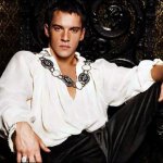 Jonathan Rhys Meyers, bellezza regale - Thumbnail