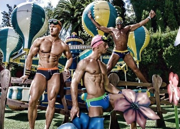Tutti gli uomini di ES per la campagna Swimwear 2011
