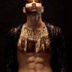 Magomed Dadakaev: fascino di trucco, giochi di luci e oro - Thumbnail