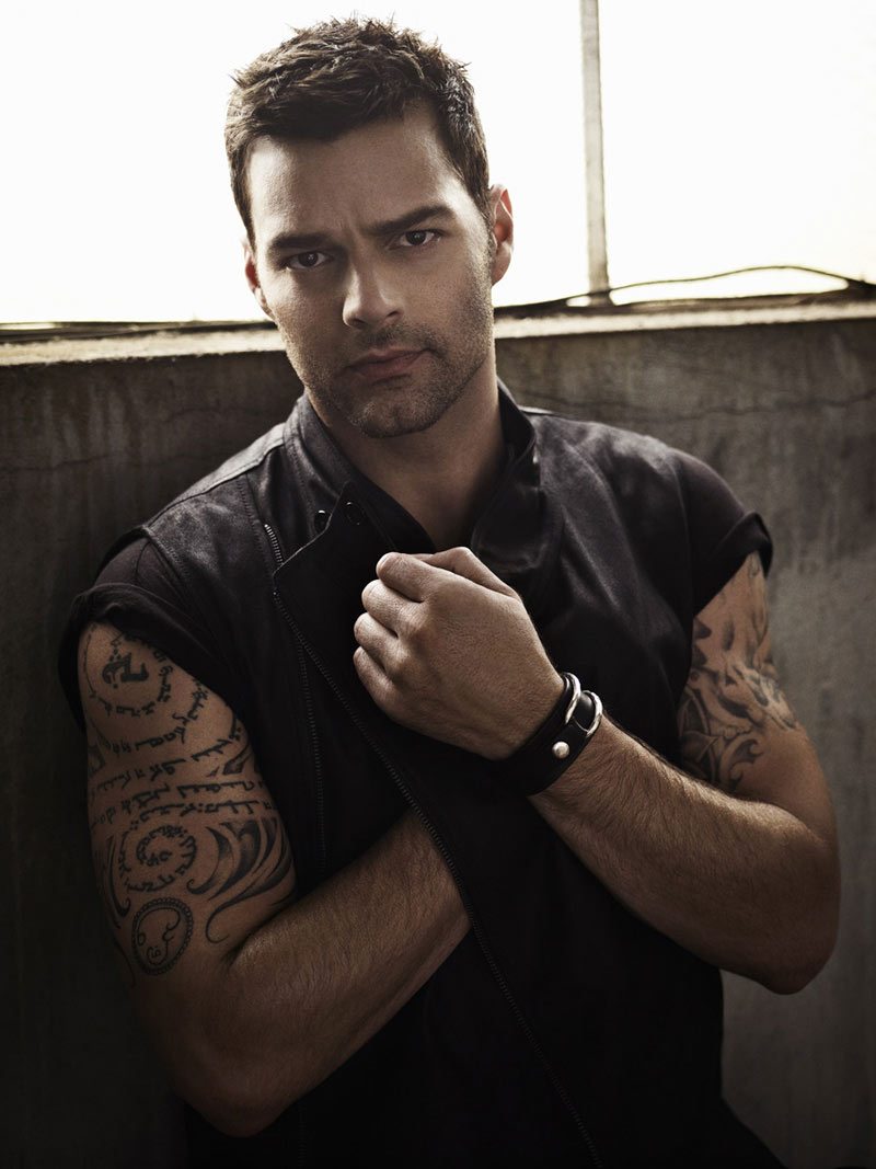Le foto di Ricky Martin nel back stage di Musica Alma Sexo