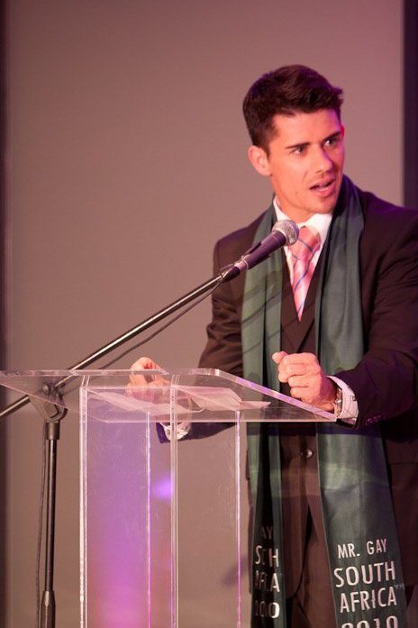 Il nuovo Mister Gay World &egrave; Francois Nel