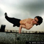 Antonio Anuk, le contorsioni del modello italiano - Thumbnail