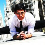 Antonio Anuk, le contorsioni del modello italiano - Thumbnail