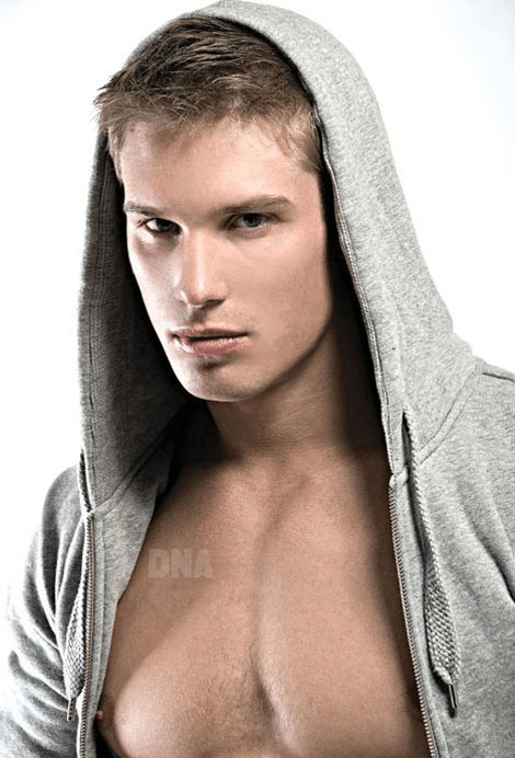 Daniel in copertina di DNA