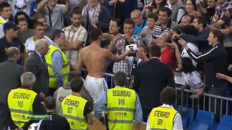 Cristiano Ronaldo nudo in campo