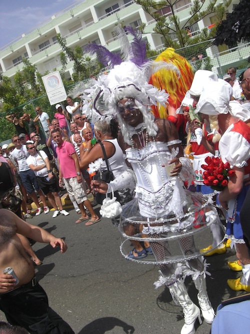 Follia e colore al Maspalomas Gay Pride